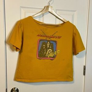 VTG ‘distressed’ Aerosmith Video golden yellow  crop tee sz L *rare*